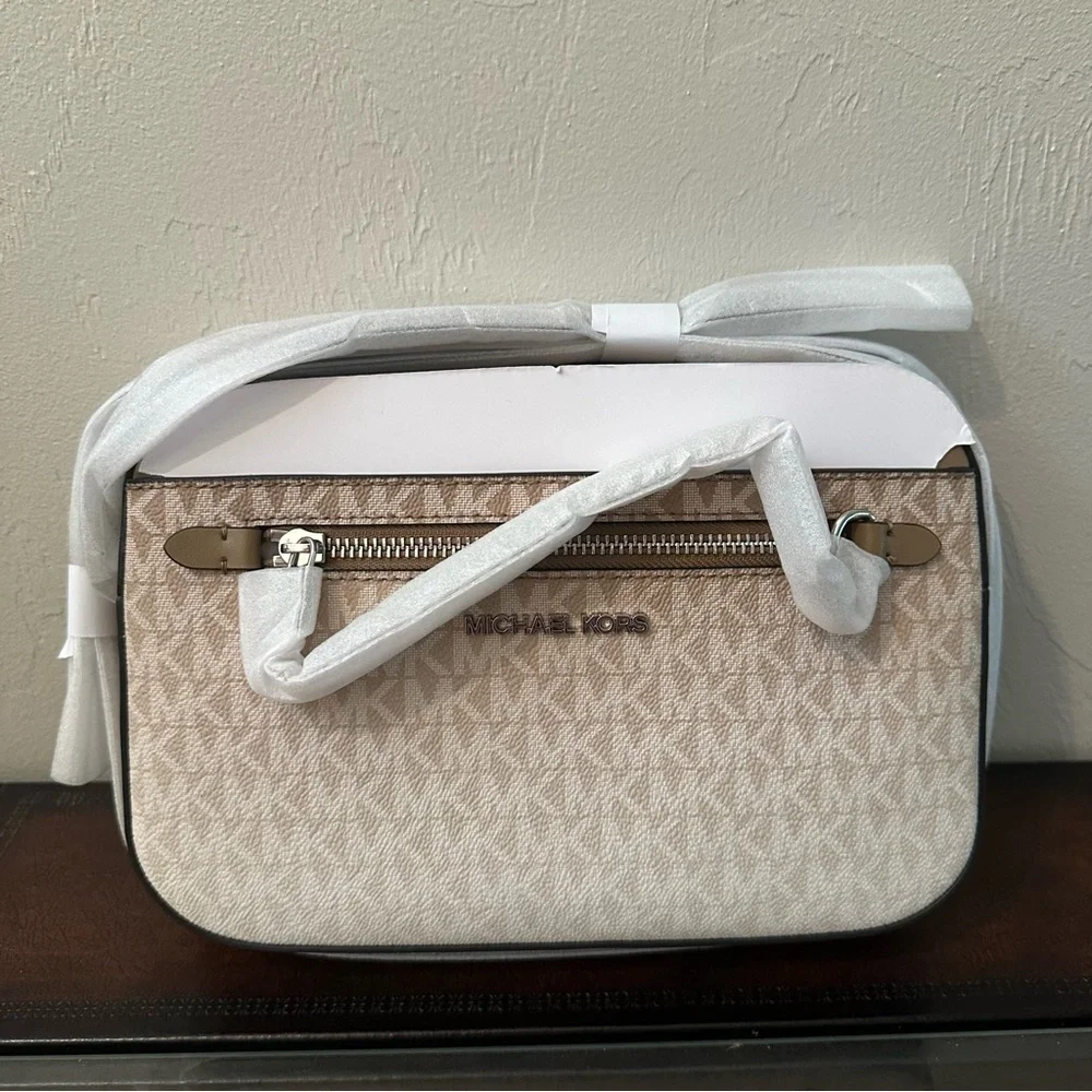 NWT Michael Kors | Large Ombré Signature Monogram Logo Crossbody Bag $398